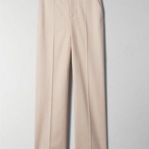 Babaton Agency pants matte pearl.